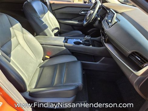 Used 2021 Nissan Rogue SL image 16