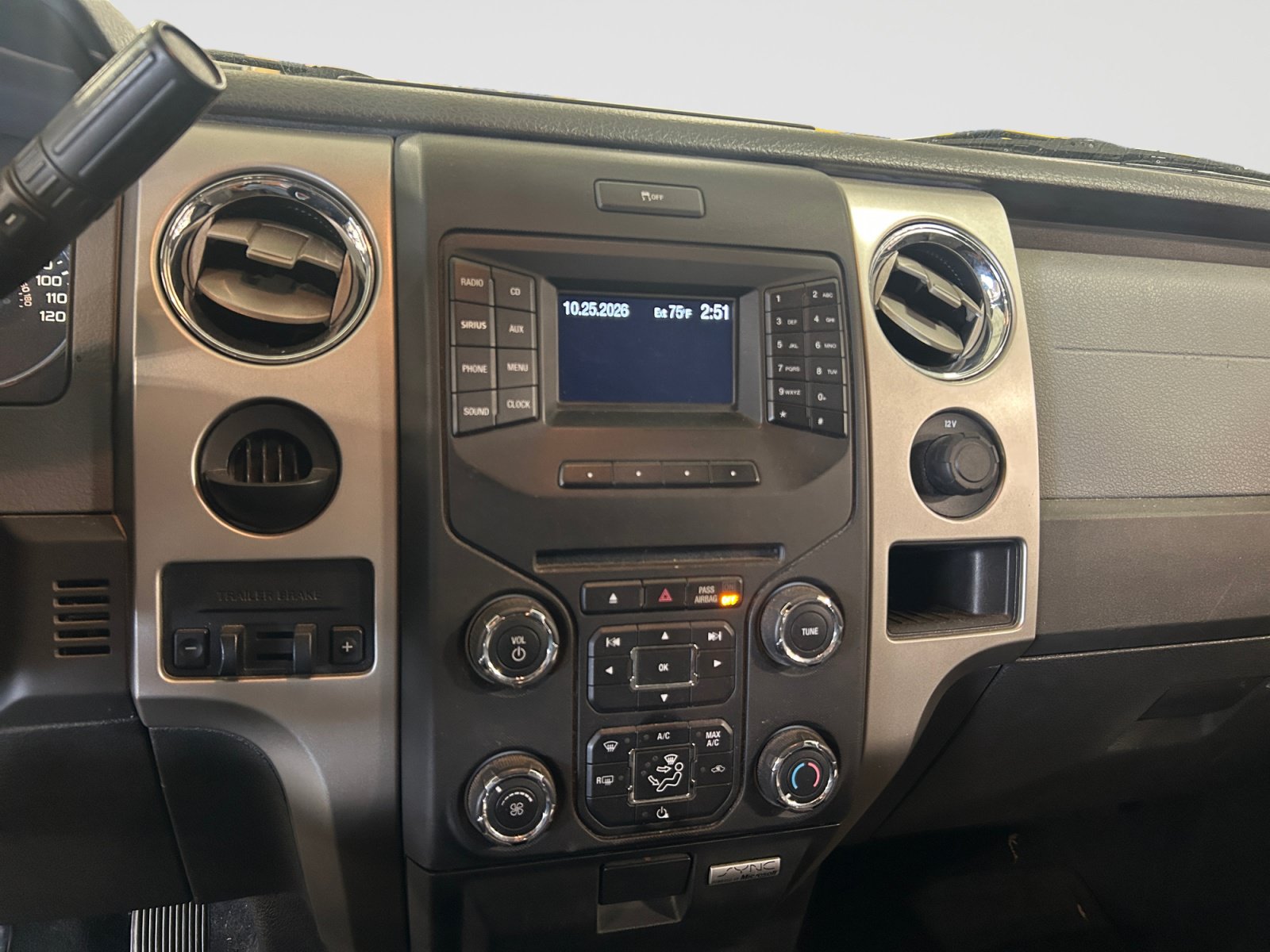 Used 2013 Ford F150 XLT w/ Luxury Equipment Group RWD image 13