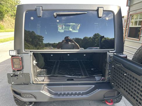 Used 2017 Jeep Wrangler Unlimited Sport w/ Quick Order Package 24S AWD/4WD image 27