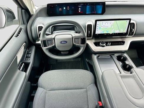 New 2026 Ford Expedition Max Active RWD image 16