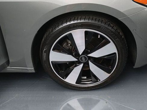 Used 2025 Audi A5 2.0T Premium Plus w/ Premium Plus AWD/4WD image 39
