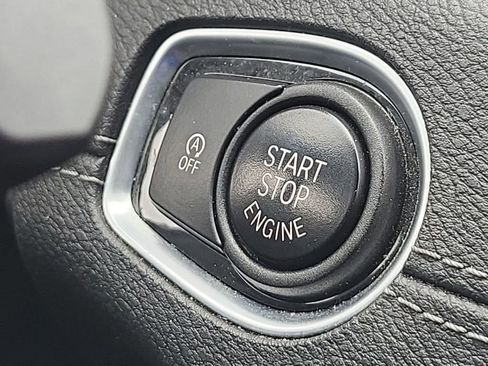 Used 2022 BMW X2 sDrive28i w/ Convenience Package FWD image 23