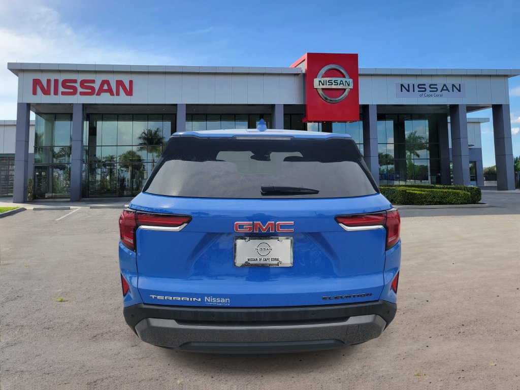 Used 2026 GMC Terrain Elevation FWD image 3