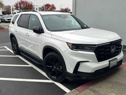 Certified 2025 Honda Pilot Black Edition