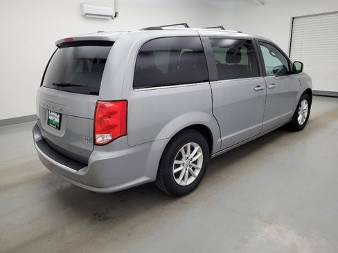 Used 2018 Dodge Grand Caravan SXT FWD image 10