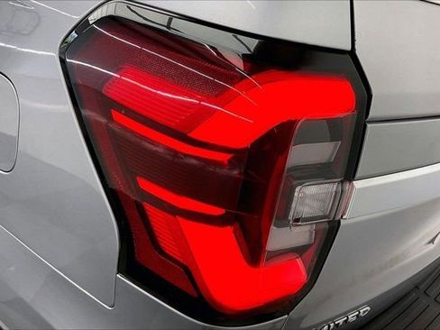 Used 2022 Ford Expedition Max Limited image 29