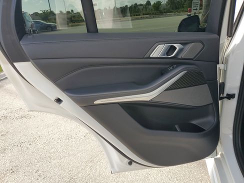 Used 2021 BMW X5 M50i w/ Premium Package image 35