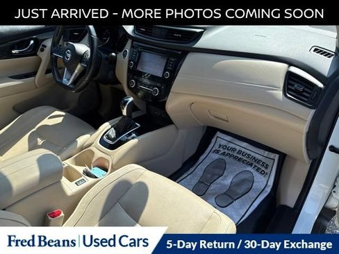 Certified 2018 Nissan Rogue SL w/ Premium Package AWD/4WD image 14