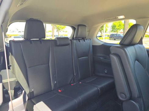 Certified 2026 Toyota Grand Highlander FWD image 13