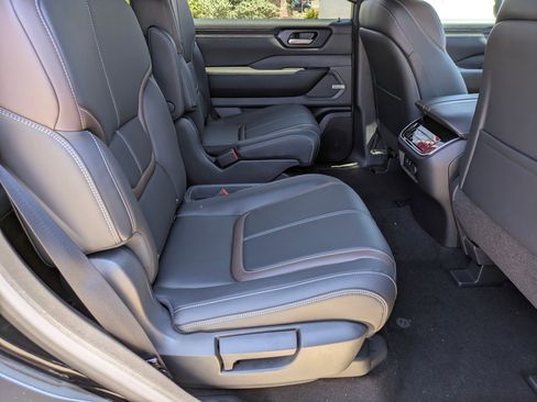 New 2026 Nissan Armada SL w/ Captain's Chari Seat Package image 21