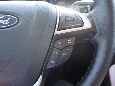 Used 2024 Ford Edge SEL w/ Sport Appearance Package AWD/4WD image 17