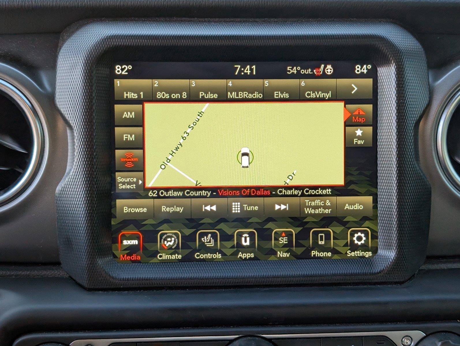 Used 2023 Jeep Gladiator Rubicon w/ LED Lighting Group AWD/4WD image 22