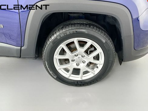 Used 2020 Jeep Renegade Latitude w/ Cold Weather Group AWD/4WD image 33