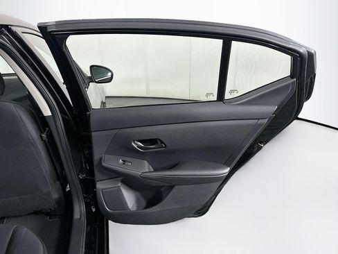 Used 2024 Nissan Sentra S FWD image 27