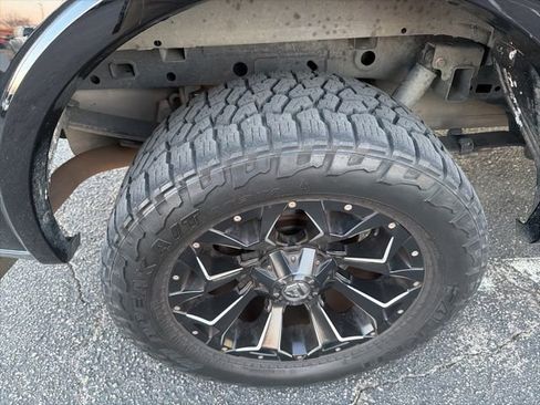 Used 2018 Ford F150 Platinum w/ Equipment Group 701A Luxury image 4