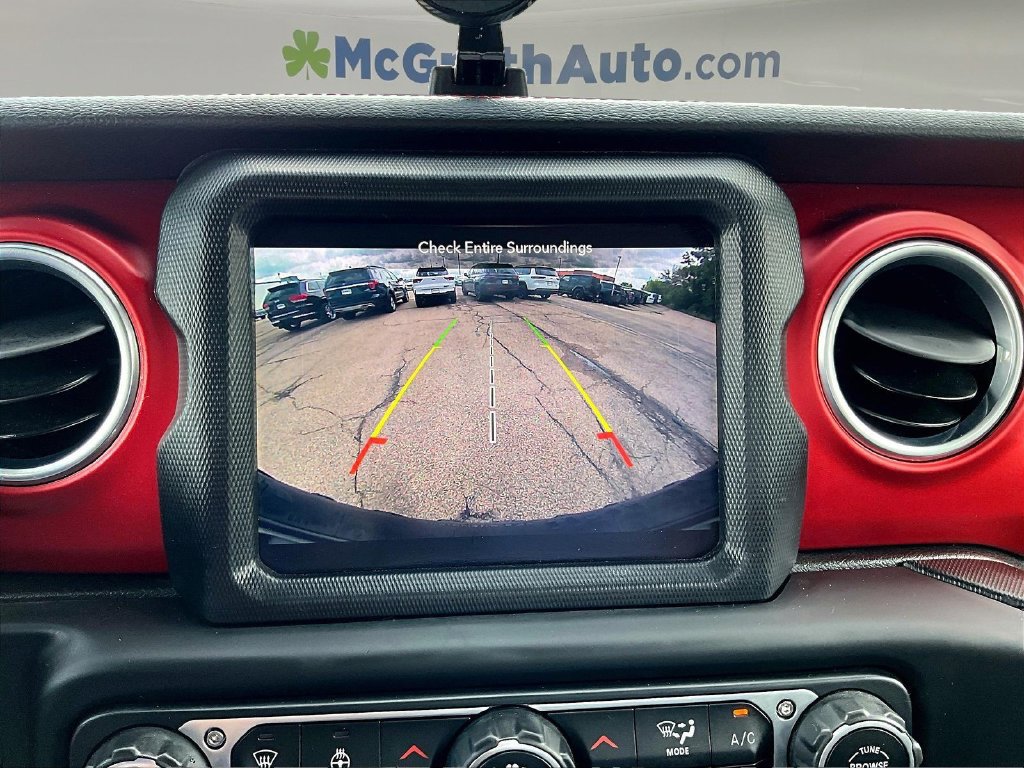Used 2018 Jeep Wrangler Unlimited Rubicon AWD/4WD image 16