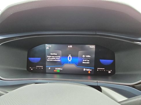 Used 2022 Volkswagen Taos SE FWD image 18