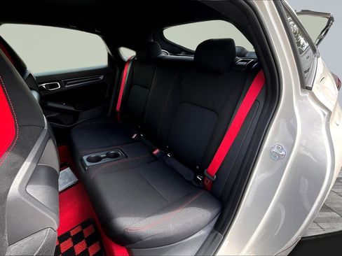 Used 2024 Honda Civic Type R image 17