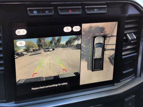 Used 2023 Ford F450 Lariat image 17