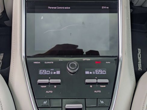 Used 2021 Porsche Panamera 4 w/ Premium Package AWD/4WD image 13