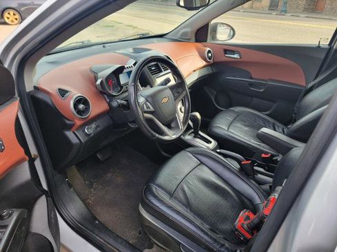 Used 2014 Chevrolet Sonic LTZ image 9