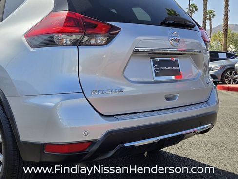 Used 2020 Nissan Rogue SV FWD image 5