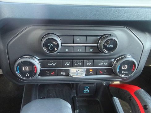 New 2025 Ford Bronco Heritage Edition AWD/4WD image 17
