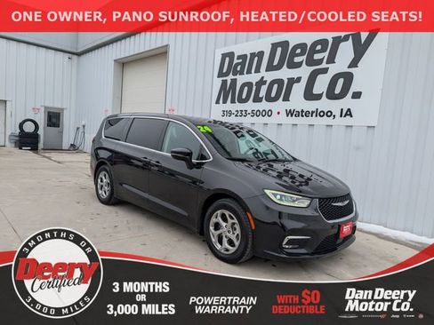 Used 2024 Chrysler Pacifica Limited image 1