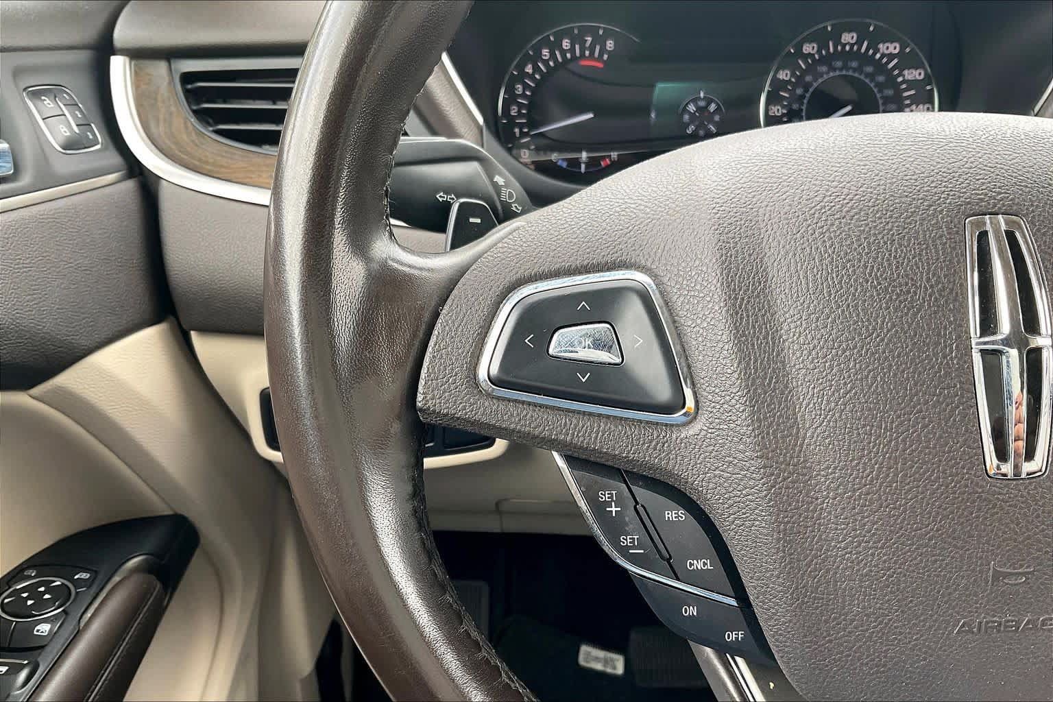 Used 2018 Lincoln MKC Reserve AWD/4WD image 23