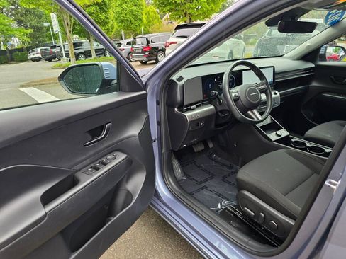 Used 2024 Hyundai Kona SEL FWD image 19