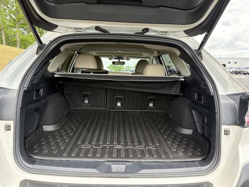 Used 2022 Subaru Outback Limited w/ Popular Package #2 AWD/4WD image 12