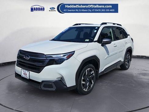Certified 2025 Subaru Forester Limited AWD/4WD image 1