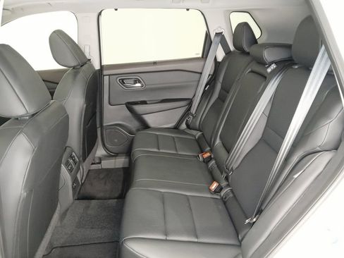 Used 2023 Nissan Rogue SV w/ SV Premium B Package AWD/4WD image 12