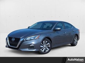 Used 2020 Nissan Altima 2.5 S image 1