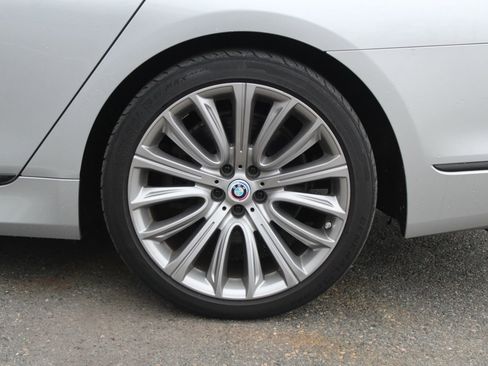 Used 2016 BMW 750i xDrive image 37
