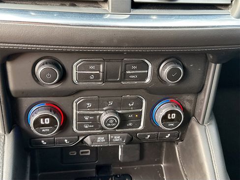 Used 2022 Chevrolet Tahoe LT image 20