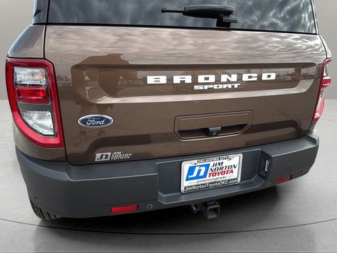 Used 2022 Ford Bronco Sport Outer Banks w/ Tech Package AWD/4WD image 9