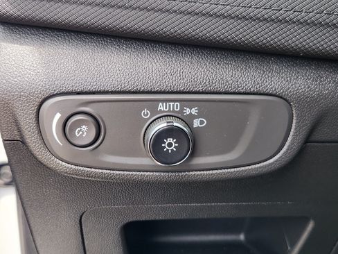 Certified 2024 Chevrolet TrailBlazer LT FWD image 21