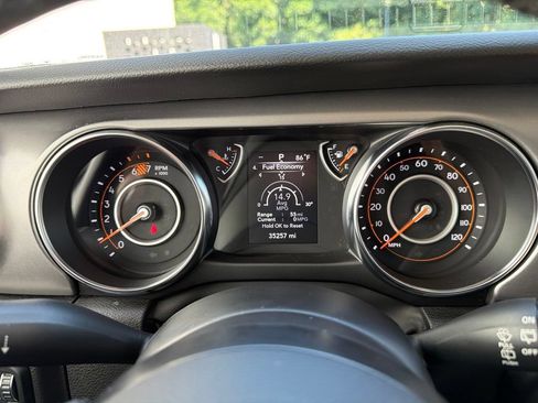 Used 2022 Jeep Wrangler Unlimited Sport AWD/4WD image 53