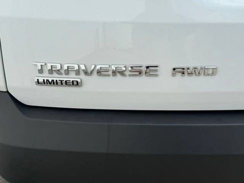 Certified 2024 Chevrolet Traverse LS AWD/4WD image 8