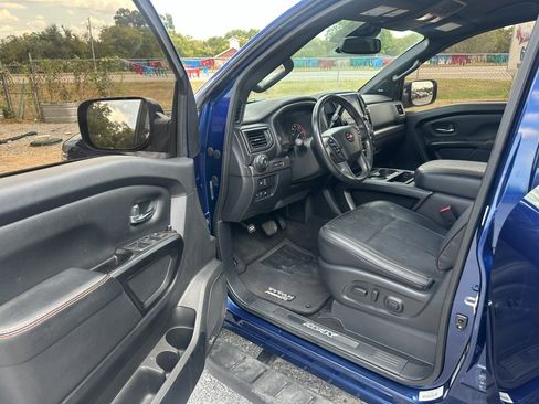 Used 2021 Nissan Titan PRO-4X w/ Pro-4x Utility Package AWD/4WD image 17