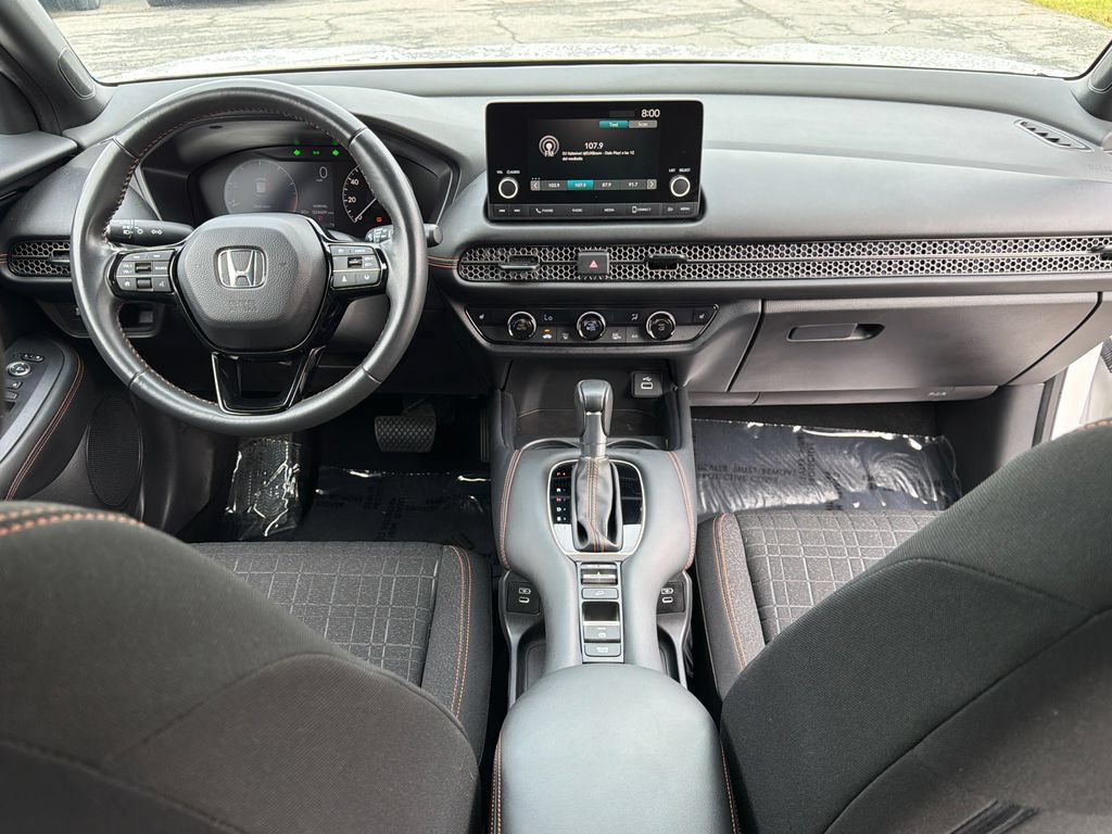 Used 2024 Honda HR-V Sport image 9
