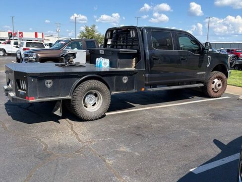 Used 2019 Ford F350 Lariat w/ Lariat Value Package AWD/4WD image 6