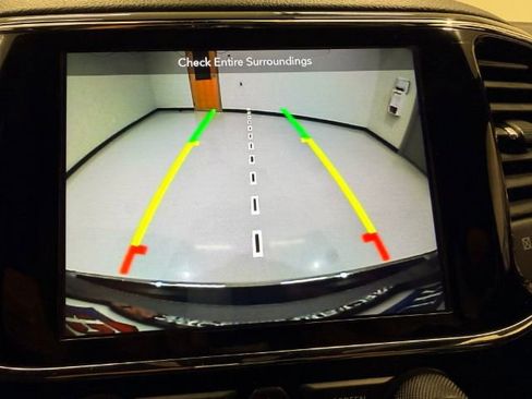 Used 2019 Jeep Grand Cherokee Limited w/ Luxury Group II image 29