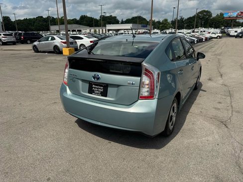 Used 2012 Toyota Prius Two FWD image 3