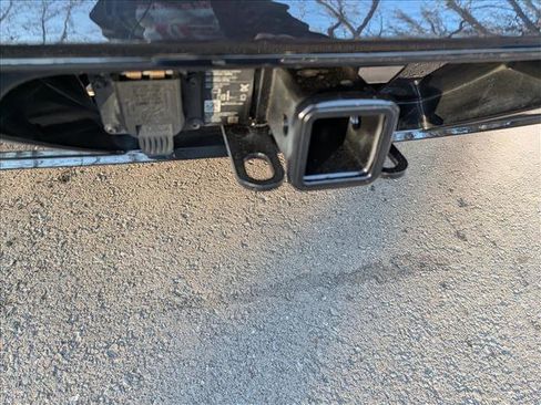 Certified 2025 Volkswagen Atlas SEL Premium R-Line image 24