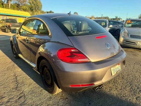 Used 2013 Volkswagen Beetle 2.5 FWD image 4
