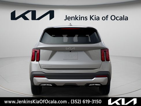 New 2026 Kia Sorento LX FWD image 5