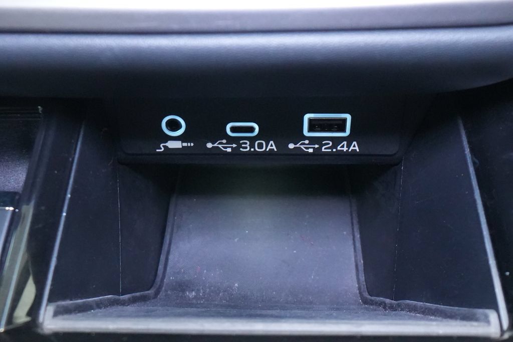 Used 2023 Subaru Outback Limited AWD/4WD image 40