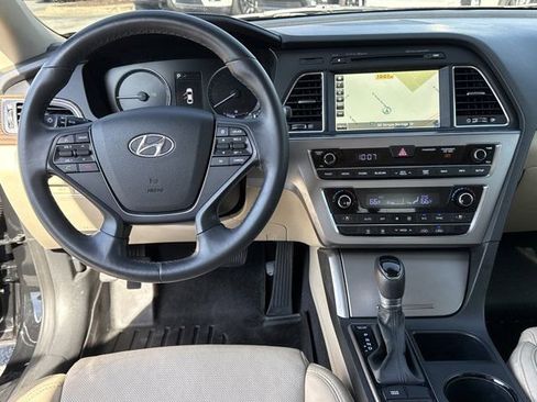 Used 2017 Hyundai Sonata Limited w/ Tech Package 03 image 13